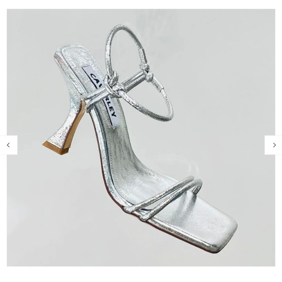 Caverley silver Kolt heel in size 7. Never worn. - Picture 2 of 6